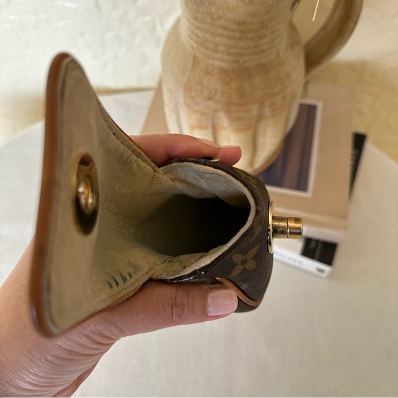 Louis Vuitton Turam Key Holder - Picture 7 of 7